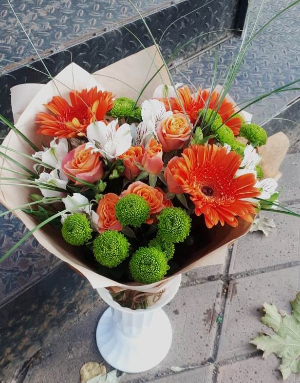 Букет цветов из: Герберы, Хризантемы, Альстромерии и Розы в Советском