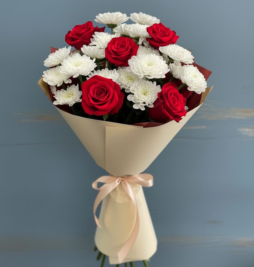 Букет цветов из: Розы и Хризантемы в Советском