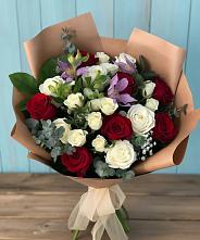 Букет цветов из:  Розы и Альстромерии в Советском