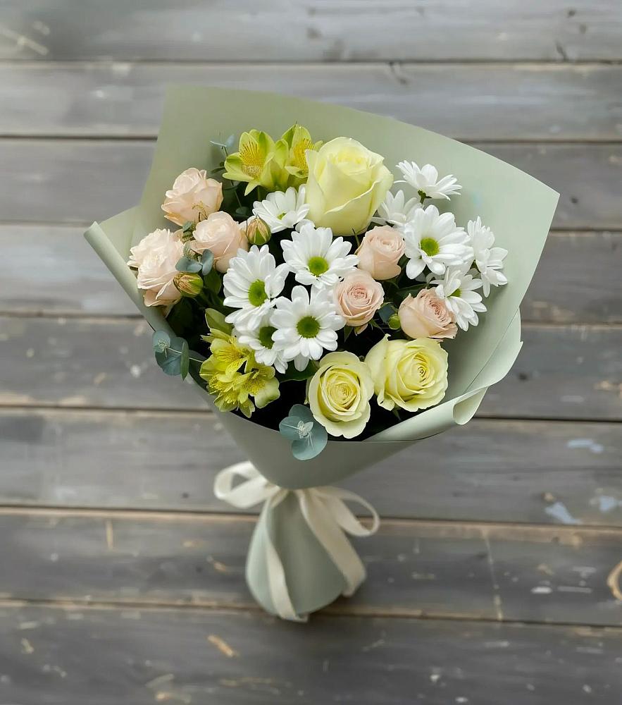 Букет цветов из: Альстромерии, Розы и Хризантемы в Советском