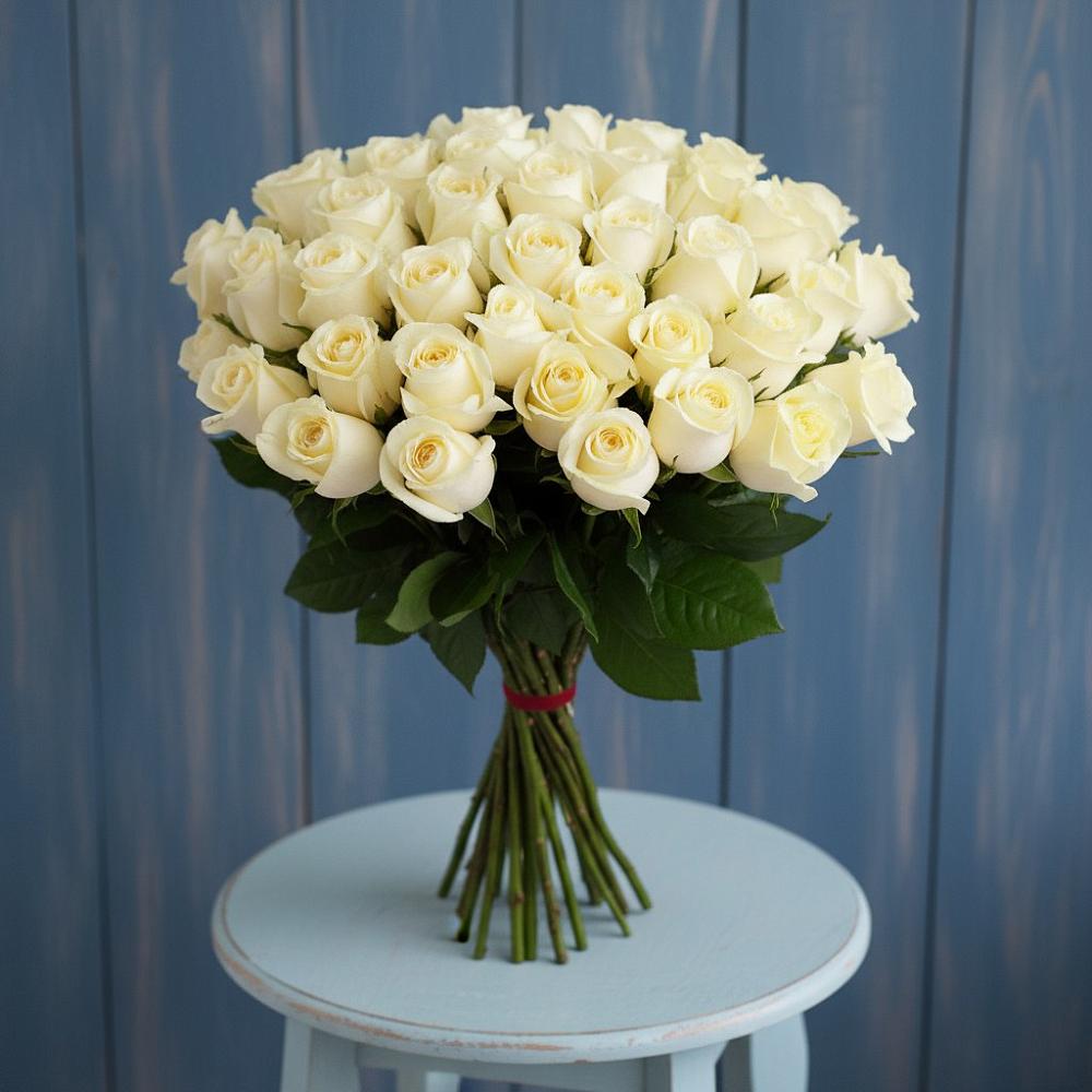 Букет 51 Белая роза Эдлесс Лав в Советском