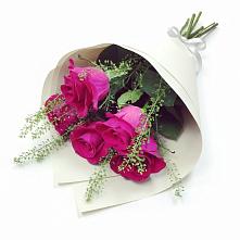 Букет цветов из:  Розы в Советском