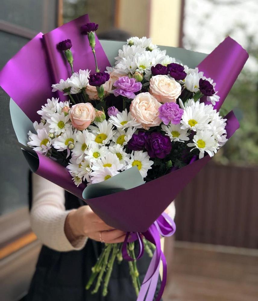 Букет цветов из: Хризантемы, Гвоздики и Розы в Советском