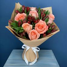 Букет цветов из:  Розы и Альстромерии в Советском