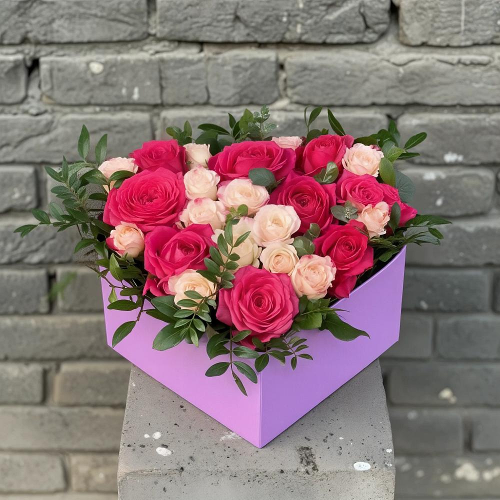 Цветочная композиция из Розы в коробке в Советском