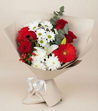Букет цветов из:  Розы, Хризантемы, Герберы и Лилии в Советском