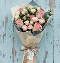 Букет цветов из:  Розы в Советском