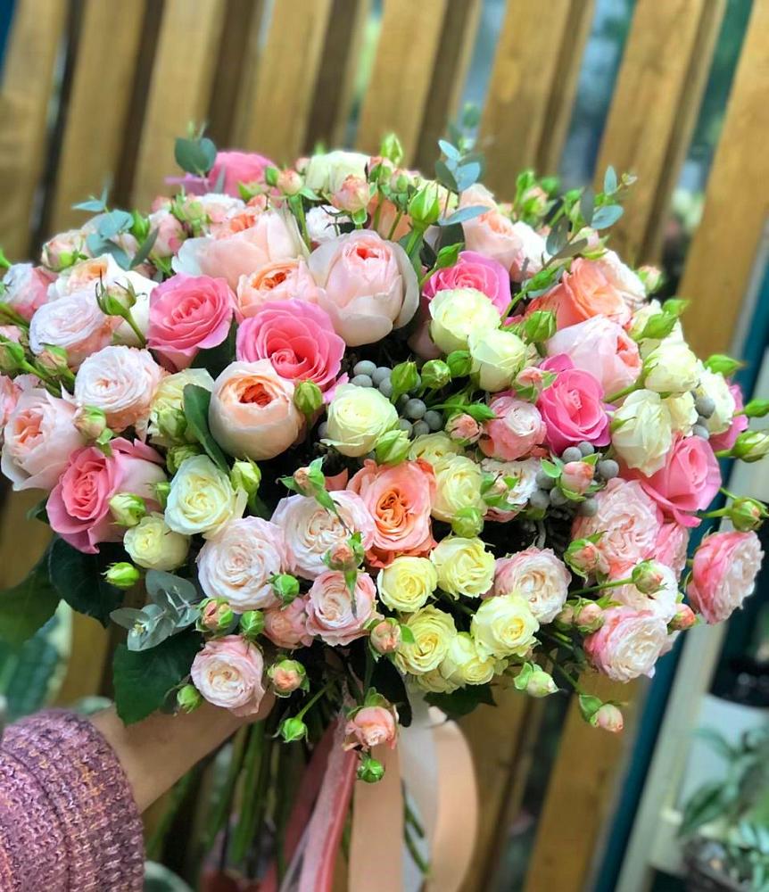 Букет цветов из: Розы в Советском