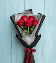 Букет цветов из:  Розы в Советском