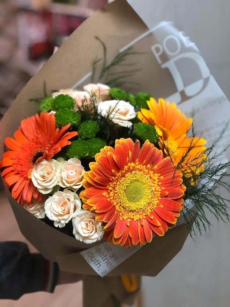 Букет цветов из: Герберы, Хризантемы и Розы в Советском
