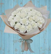 Букет цветов из:  Гвоздики в Советском