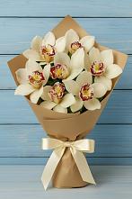 Букет цветов из:  Орхидеи и Розы в Советском